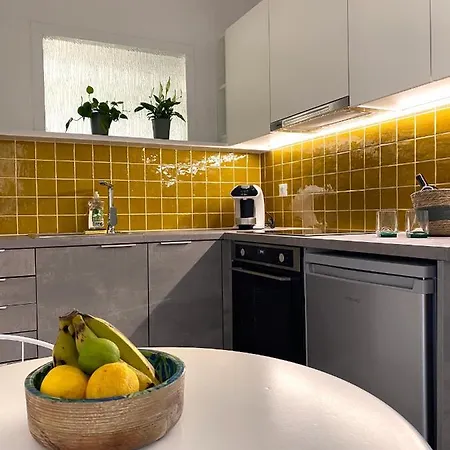 Citrus * أرغوستولي